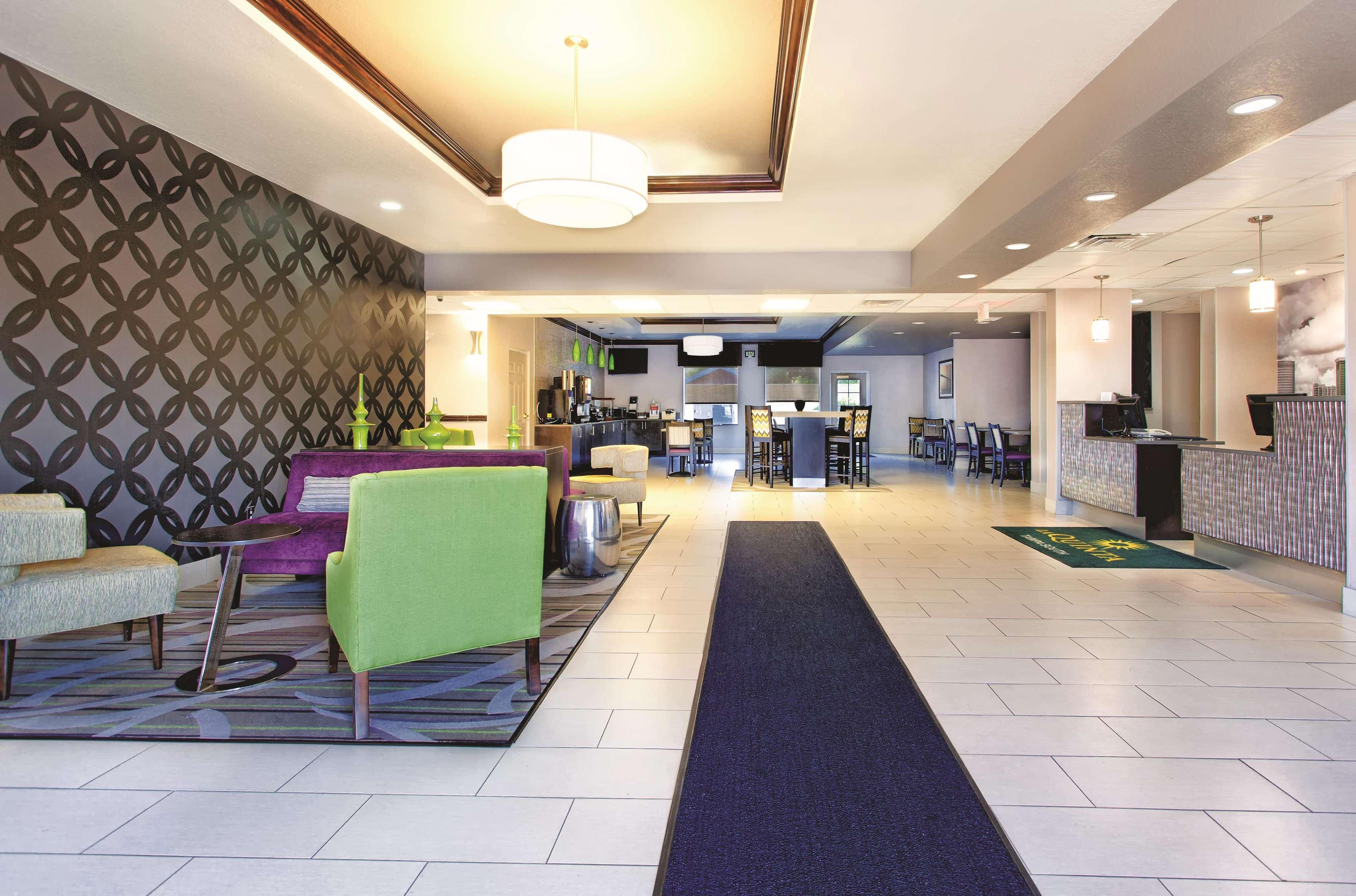 Готель La Quinta By Wyndham Tampa Bay Area-Tampa South Екстер'єр фото