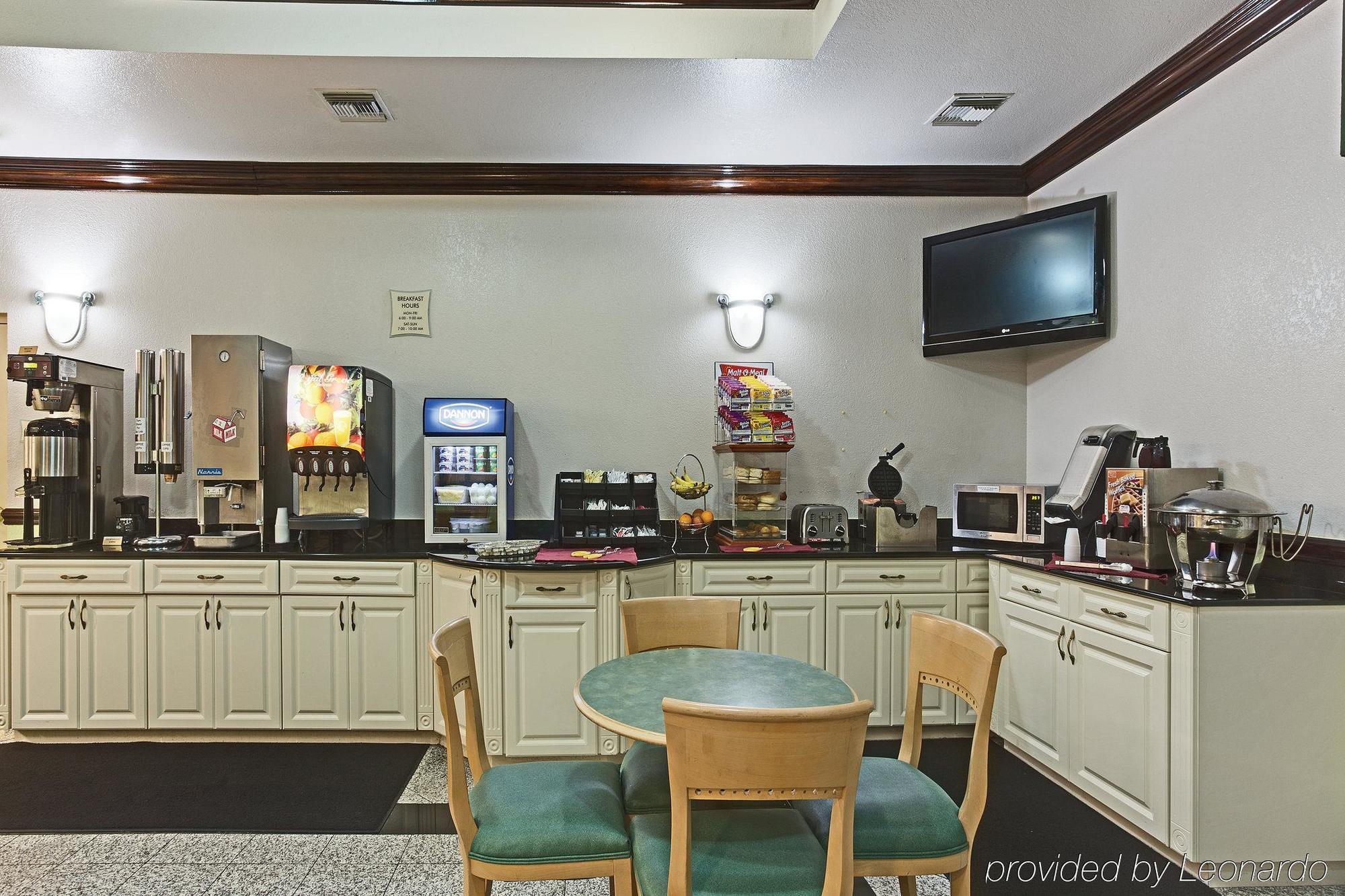 Готель La Quinta By Wyndham Tampa Bay Area-Tampa South Екстер'єр фото